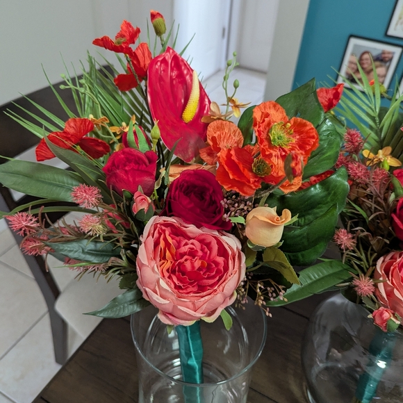 Bridesmaid Bouquets, Wedding - Picture 3 of 8